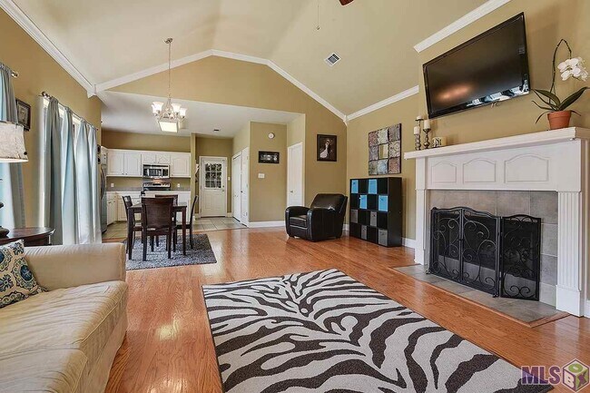 Foto del edificio - 10248 Springwind Ct