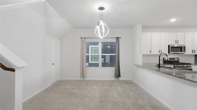 Foto del edificio - 324 Kenai Dr