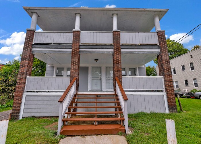 Primary Photo - 10111 Born Ave