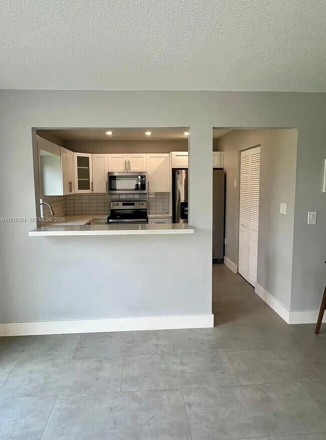 Foto del edificio - 274 SW 159th Terrace