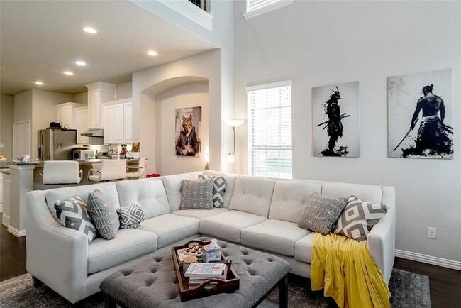 Foto del edificio - 217 E Spring Valley Rd