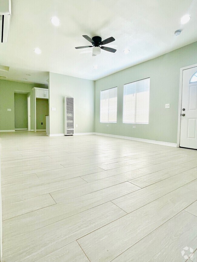 La Plaza Student Apartments for Rent San Bernardino, CA 1 Rentals