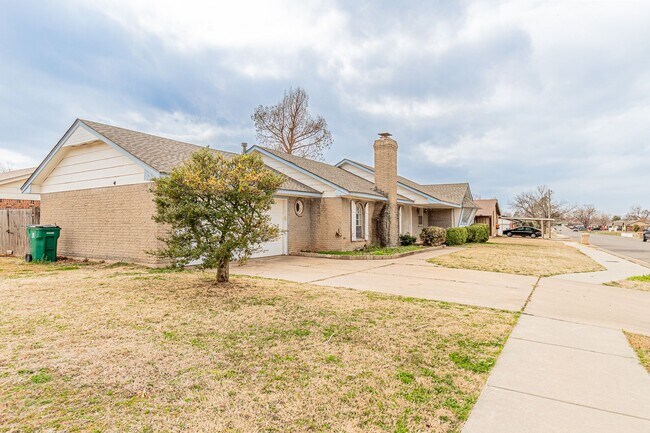 Foto del edificio - 4 Bed 2 Bath in SW Oklahoma City
