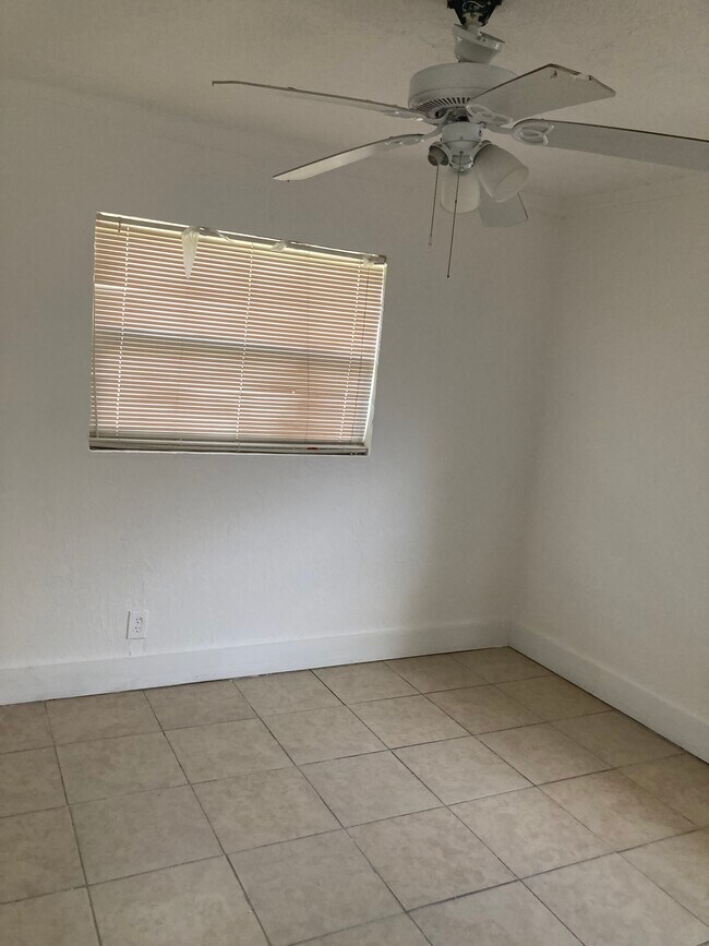 Foto del edificio - 416 Margie Ln