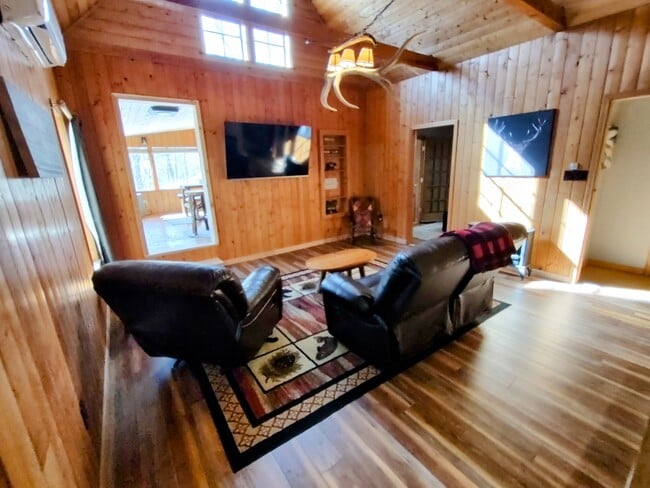 Photo - 355 Henslee Hollow Ln House