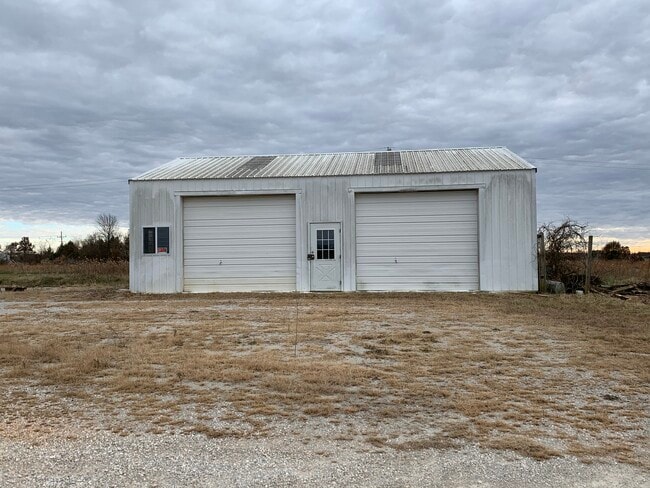 Building Photo - 13943 Penn Ln