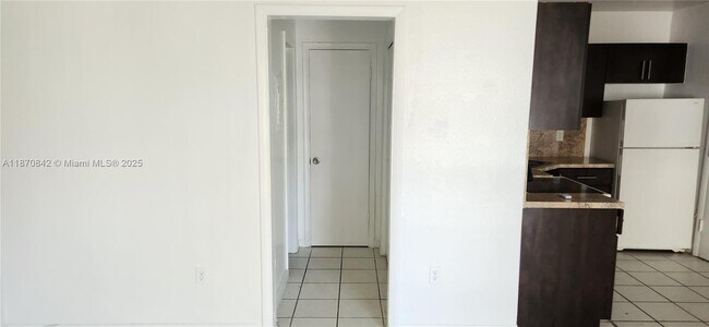 Foto del edificio - 1333 NW 15th St
