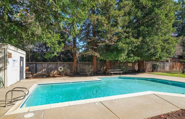 Building Photo - 3641 Clayton Rd