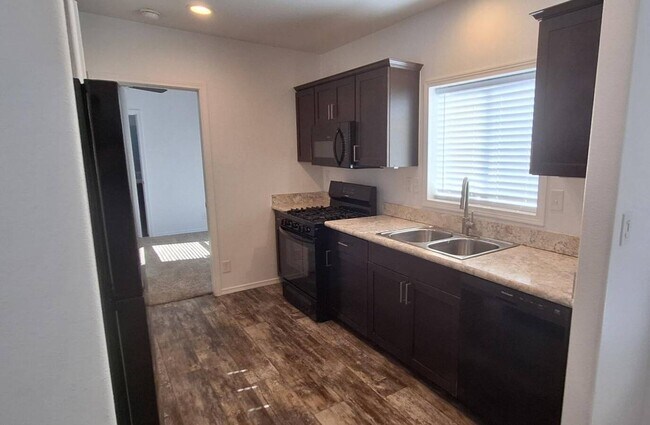 Building Photo - 4487 E Lake Mead Blvd