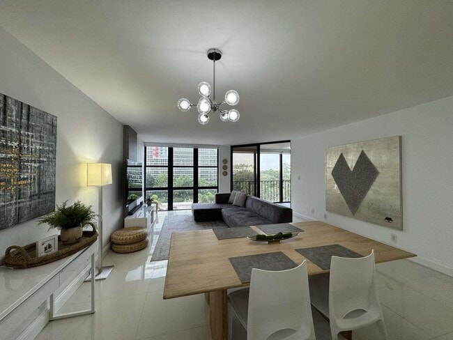 Foto del edificio - 1915 Brickell Ave