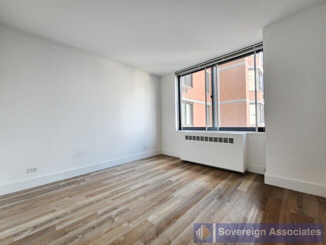 Foto del edificio - 1735 York Ave
