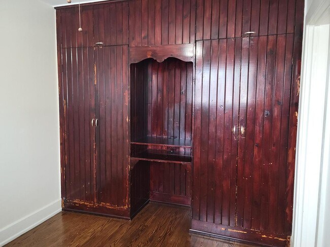 Foto del edificio - 3208 Grove Ave