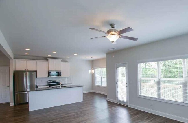 Foto del edificio - 520 Wood Point Way