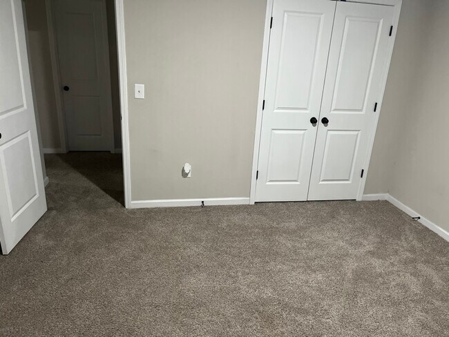 Foto del edificio - 7204 Stoney Wood Ln