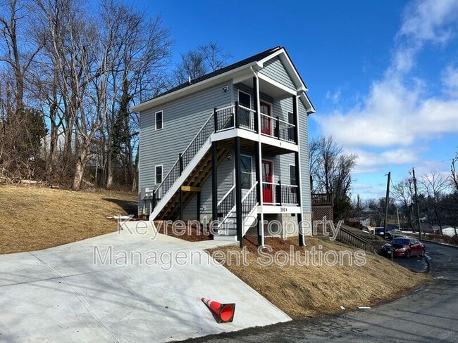 Building Photo - 300 Fairview Ave