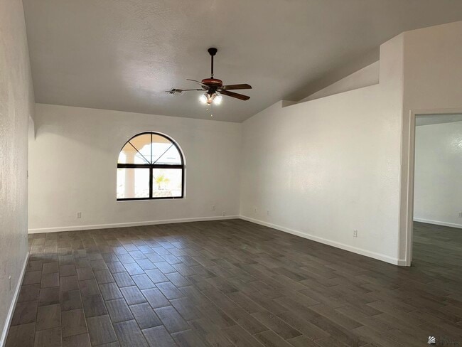 Foto del edificio - 10636 S Del Vista Dr