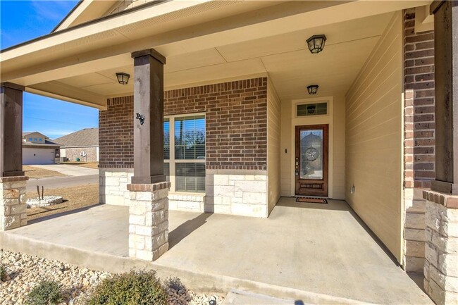 Building Photo - 7316 Birdsnest Wy