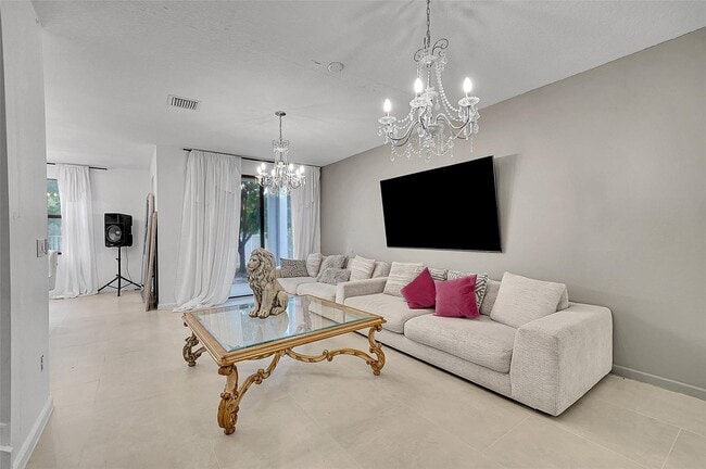 Foto del edificio - 455 NW 33rd Ln