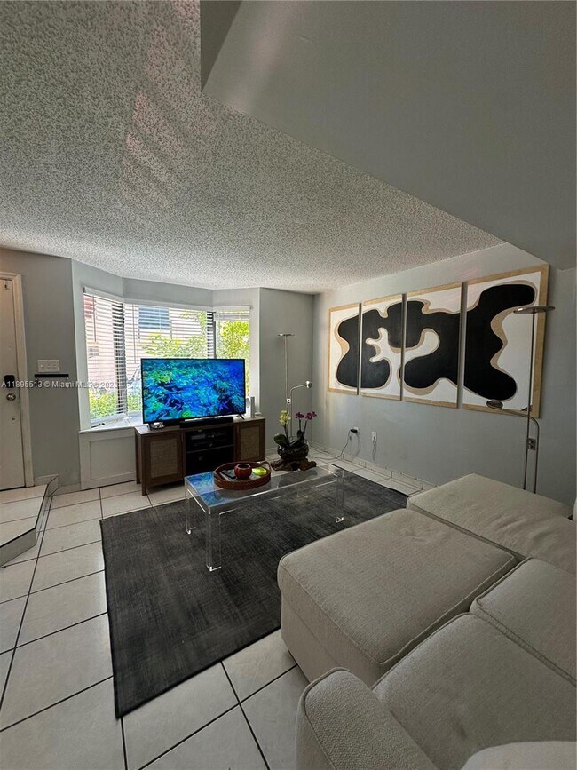 Foto del edificio - 7856 SW 102nd Ln