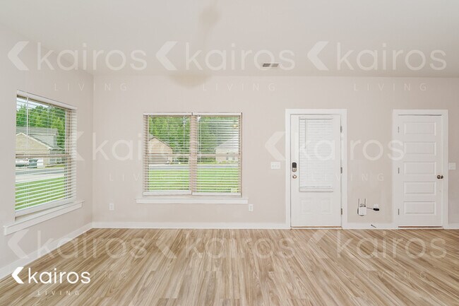 Foto del edificio - 300 White Oak Circle