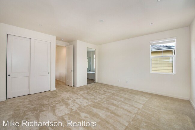 Foto del edificio - 4 br, 2.5 bath House - 6624 Calle Koral