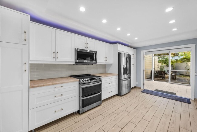 Foto del edificio - 3BR / 3BA Kihei Home with Gourmet Kitchen & Outdoor Entertaining Space