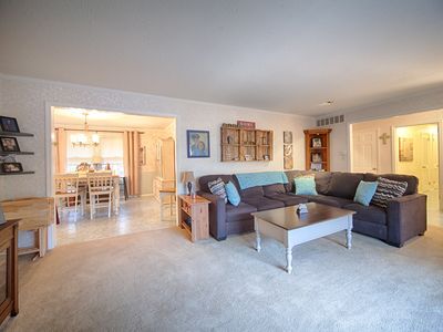 Large living room - 46 Cooper Run Dr