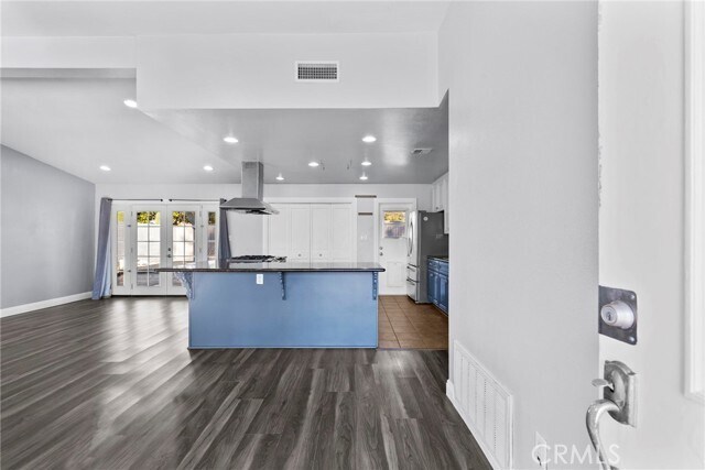 Foto del edificio - 22923 Leadwell St