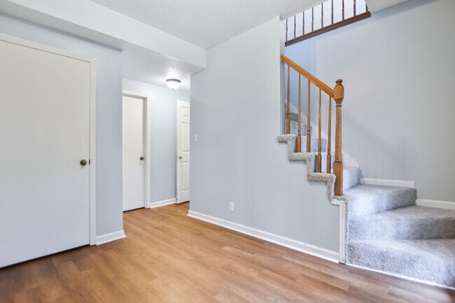 Foto del edificio - Pet Friendly Three Bedroom!