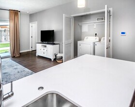 Building Photo - The Reserve on 77