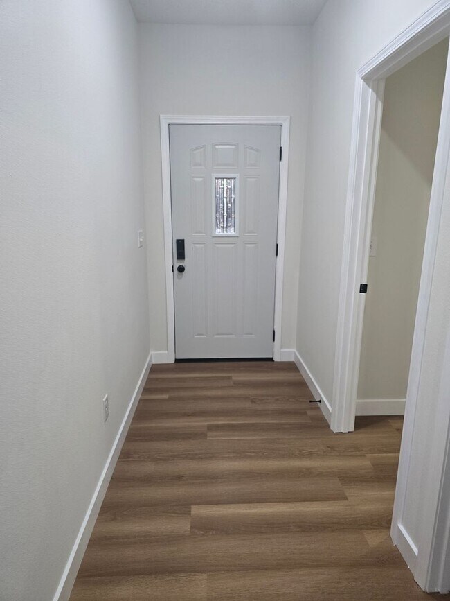 Building Photo - 3034-MF2-E5