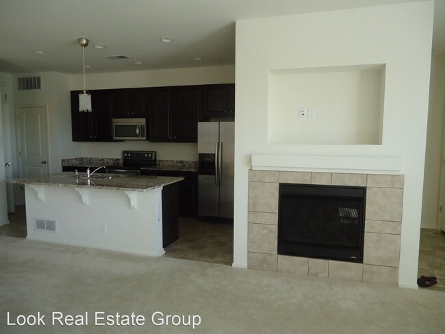 Building Photo - 3 br, 2.5 bath House - 2672 Iola St
