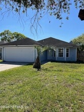 Building Photo - 11170 Wandering Oaks Dr