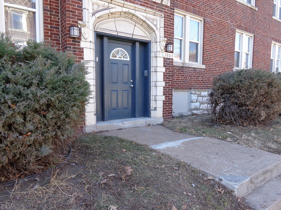Primary Photo - 3751 Keokuk St