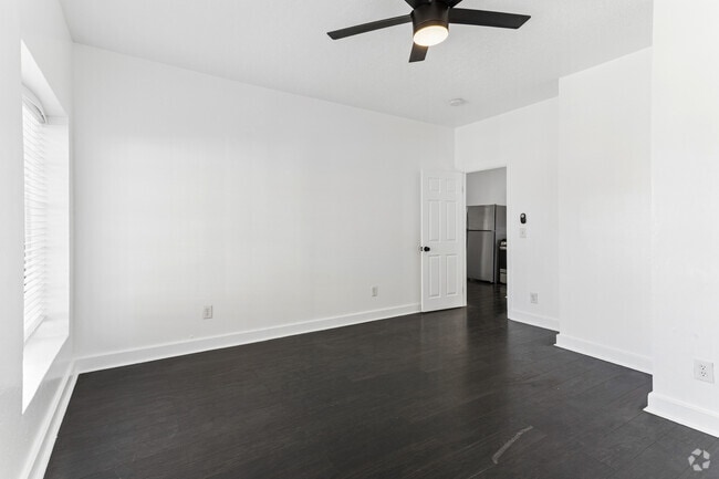 2BR, 1BA - 700SF - Bedroom - Landmark Towers