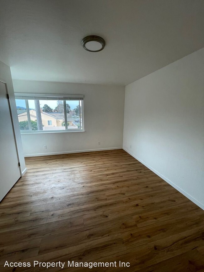 Foto del edificio - 2 br, 1.5 bath House - 6431 Knott Ave