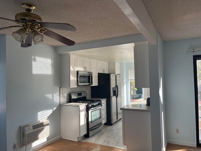 Foto del edificio - 11168 Kelowna Rd