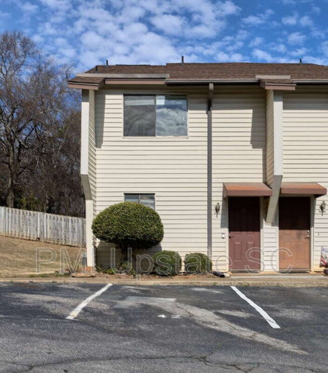 Building Photo - 100 Buttercup Way