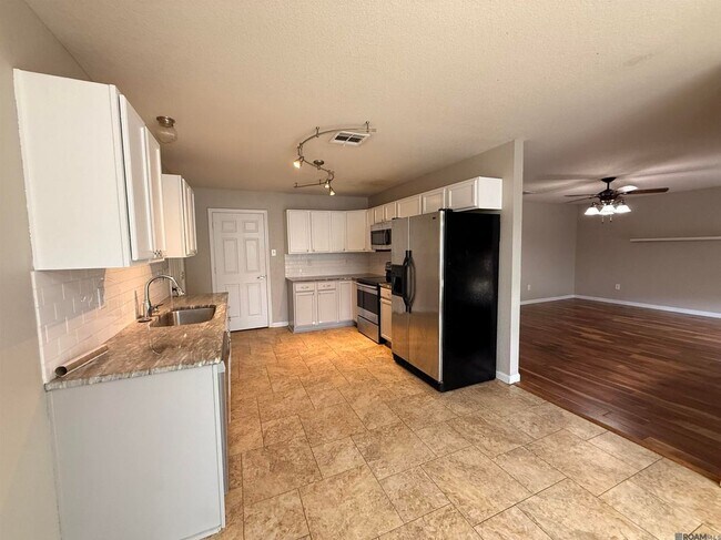 Foto del edificio - 12862 Bonnie Bleu Dr