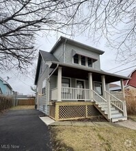 Building Photo - 857 E 188th St