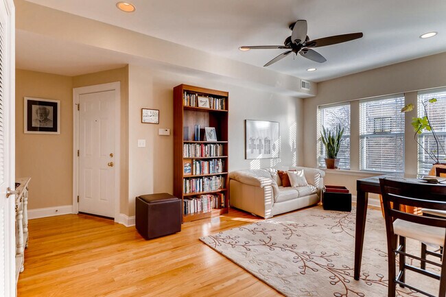 Foto del edificio - 4122 N Spaulding Ave