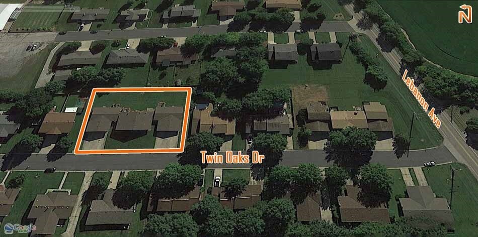 Building Photo - 17-21 Twin Oaks Dr