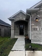 Building Photo - 31230 Whitfield Ct