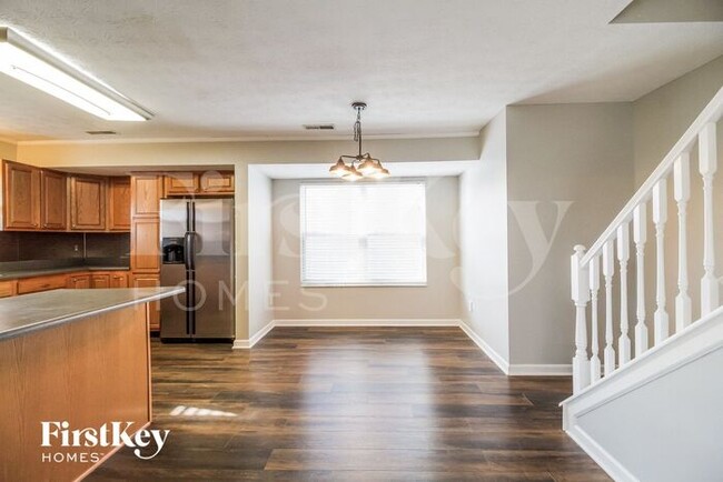 Foto del edificio - 6013 Marsh Cir