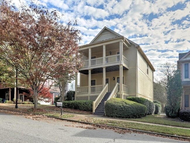 Building Photo - 975 Odessa Dr