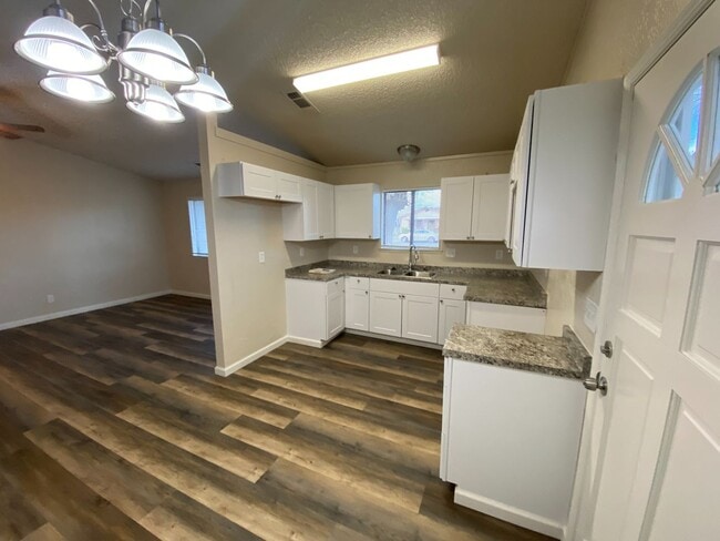 Building Photo - Available Soon! Fully Rehab!