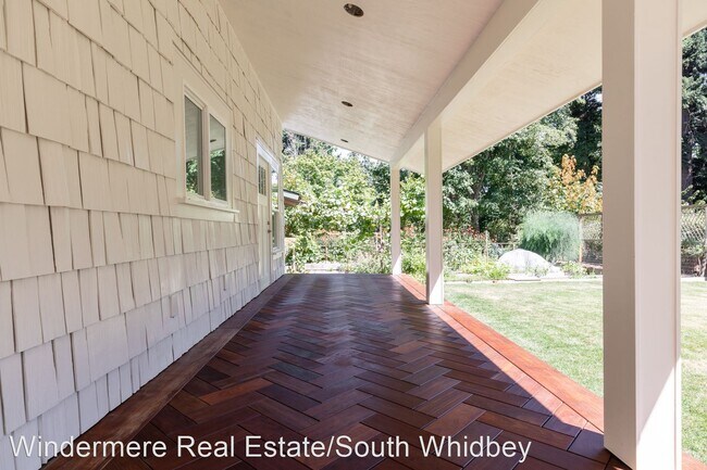 Building Photo - 1 br, 1 bath House - 8113 Sand Dollar Lane