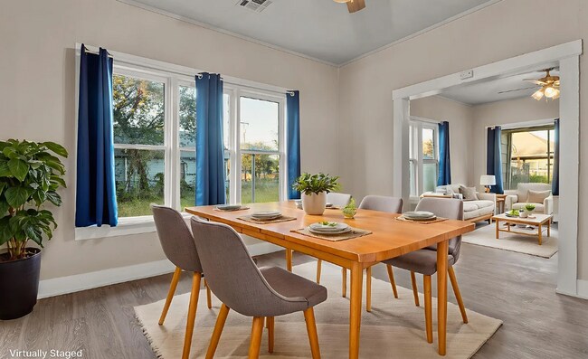 Foto del edificio - 504 Lottie St