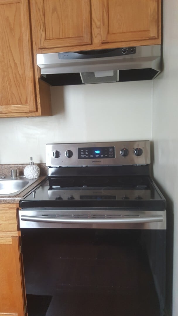 Photo - 360 S Broadway Park Apartment