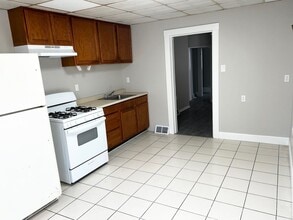 Building Photo - 427 Taylor St